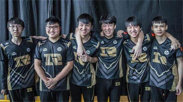 拉莫斯对卡 拉莫斯对卡