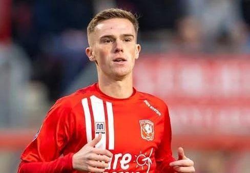 并非传统站 并非传统站